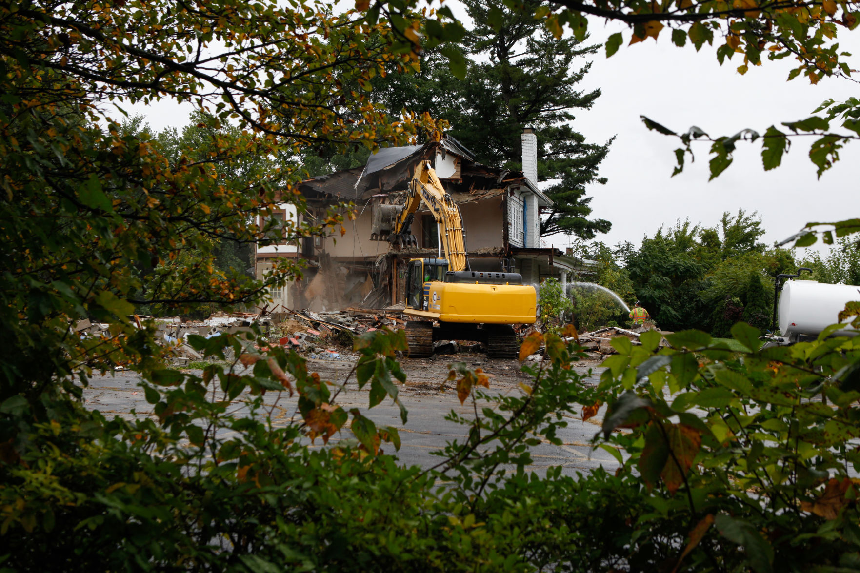 Former White House Restaurant demolition